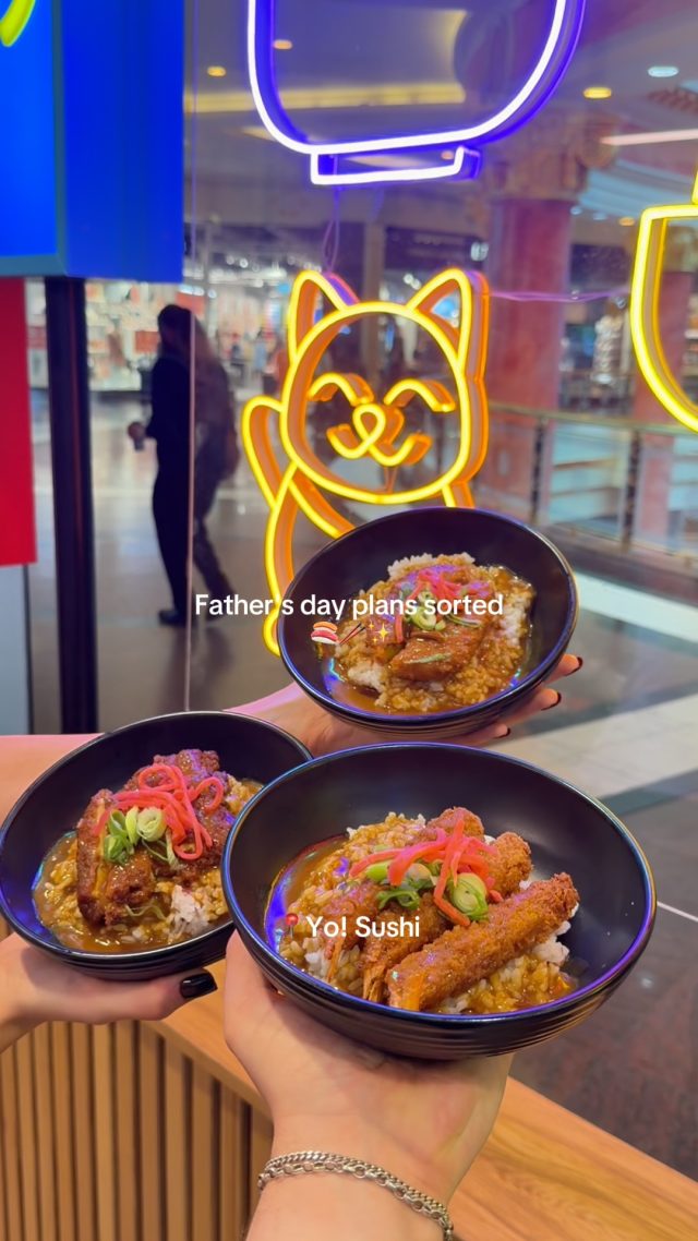 Father's Day plans? We've got you covered 👀Head to @yosushi from 19 - 21 June, where dads and father figures can enjoy a FREE regular Katsu Curry when you spend £20 or more 🍛✨Make it a proper treat and try the new It's Game Time menu too, packed with World Cup-inspired specials including the Chicken Katsu Sandwich, Katsu Dog, Poutine Fries and more ⚽🍣Who's taking Dad out this weekend? 👇