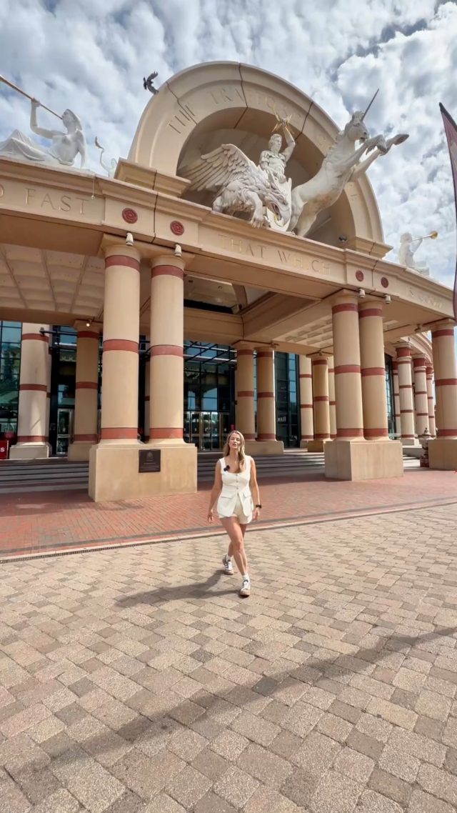 Summer around every corner 🎡✨At Trafford Centre, summer keeps revealing something new.From The Fair and Cosmic Carnival to @therealspudbros and the @lululemon Padel Court, every visit brings another reason to stay a little longer, try something different and let the day unfold.Tomorrow is the final day to play the at the lululemon Padel Court, so secure your one-hour session via the Playtomic app before it closes 🎾Plus, every player will receive £25 off when they spend £150 in the lululemon store.